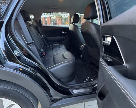 Киа Niro 2020 в Самборе на Automoto.ua Черный Киа Niro, объемом двигателя 0 л и пробегом 78 тыс. км за 21499 $, фото 48 на Automoto.ua