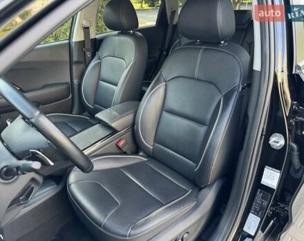 Черный Киа Niro, объемом двигателя 0 л и пробегом 98 тыс. км за 20999 $, фото 21 на Automoto.ua