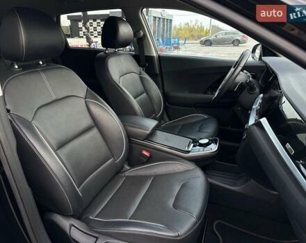 Черный Киа Niro, объемом двигателя 0 л и пробегом 128 тыс. км за 18990 $, фото 17 на Automoto.ua