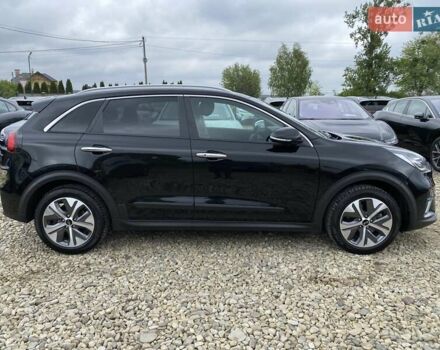 Чорний Кіа Niro, об'ємом двигуна 0 л та пробігом 131 тис. км за 21500 $, фото 15 на Automoto.ua