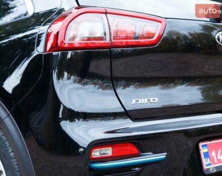 Киа Niro 2020 в Бердичеве на Automoto.ua Черный Киа Niro, объемом двигателя 0 л и пробегом 152 тыс. км за 16450 $, фото 35 на Automoto.ua