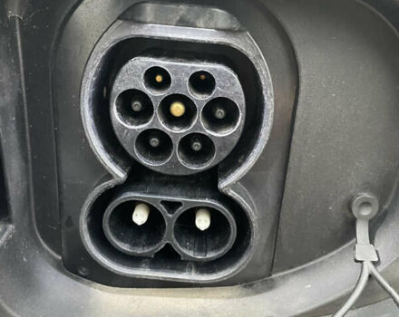 Черный Киа Niro, объемом двигателя 0 л и пробегом 111 тыс. км за 19300 $, фото 9 на Automoto.ua