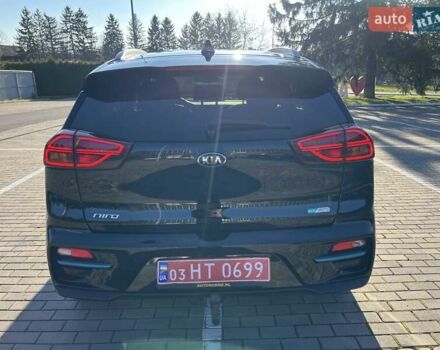 Чорний Кіа Niro, об'ємом двигуна 0 л та пробігом 112 тис. км за 20499 $, фото 6 на Automoto.ua