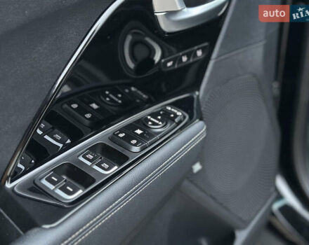 Черный Киа Niro, объемом двигателя 0 л и пробегом 135 тыс. км за 18650 $, фото 11 на Automoto.ua