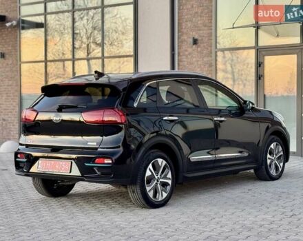 Черный Киа Niro, объемом двигателя 0 л и пробегом 110 тыс. км за 17999 $, фото 21 на Automoto.ua