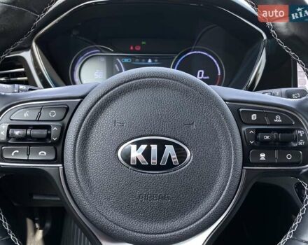 Черный Киа Niro, объемом двигателя 0 л и пробегом 115 тыс. км за 21300 $, фото 27 на Automoto.ua