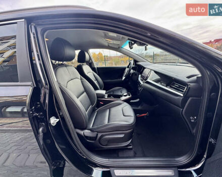 Черный Киа Niro, объемом двигателя 0 л и пробегом 128 тыс. км за 19600 $, фото 20 на Automoto.ua