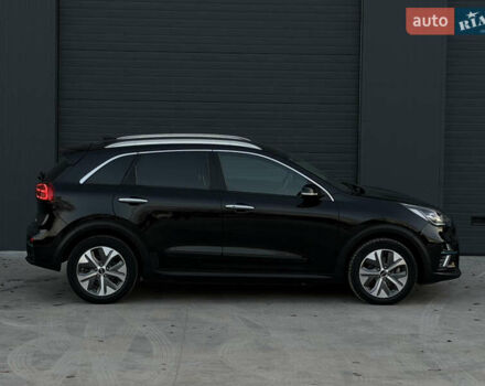 Черный Киа Niro, объемом двигателя 0 л и пробегом 142 тыс. км за 18900 $, фото 22 на Automoto.ua