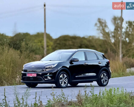 Черный Киа Niro, объемом двигателя 0 л и пробегом 165 тыс. км за 16999 $, фото 8 на Automoto.ua