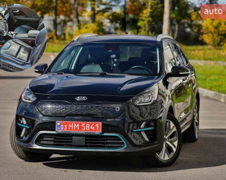Черный Киа Niro, объемом двигателя 0 л и пробегом 124 тыс. км за 19500 $, фото 19 на Automoto.ua