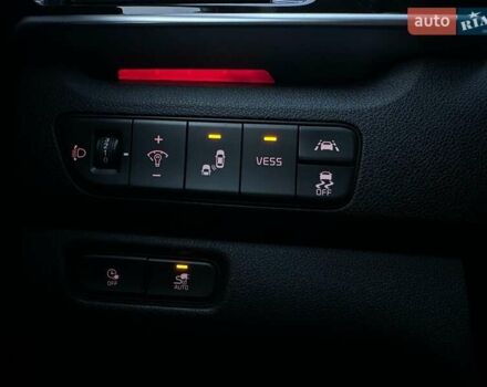 Черный Киа Niro, объемом двигателя 0 л и пробегом 35 тыс. км за 23400 $, фото 7 на Automoto.ua