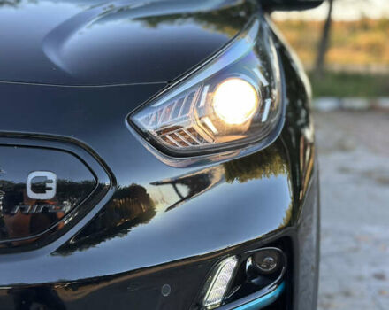 Черный Киа Niro, объемом двигателя 0 л и пробегом 112 тыс. км за 18750 $, фото 9 на Automoto.ua