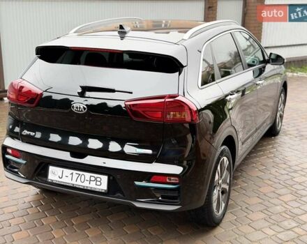 Чорний Кіа Niro, об'ємом двигуна 0 л та пробігом 89 тис. км за 20799 $, фото 15 на Automoto.ua