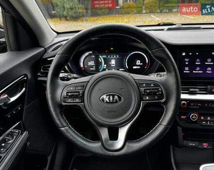 Черный Киа Niro, объемом двигателя 0 л и пробегом 78 тыс. км за 21700 $, фото 52 на Automoto.ua