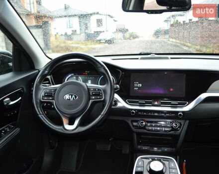 Чорний Кіа Niro, об'ємом двигуна 0 л та пробігом 169 тис. км за 18450 $, фото 50 на Automoto.ua