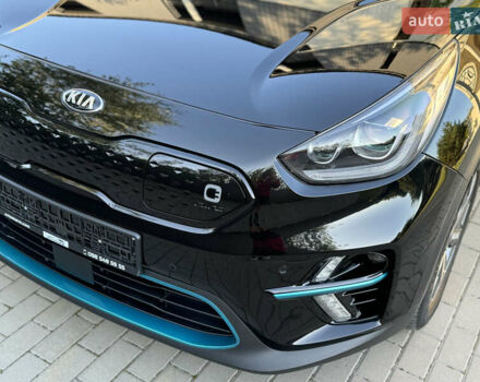 Черный Киа Niro, объемом двигателя 0 л и пробегом 50 тыс. км за 23499 $, фото 5 на Automoto.ua