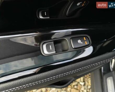 Чорний Кіа Niro, об'ємом двигуна 0 л та пробігом 88 тис. км за 22900 $, фото 55 на Automoto.ua