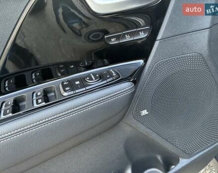 Черный Киа Niro, объемом двигателя 0 л и пробегом 105 тыс. км за 20500 $, фото 75 на Automoto.ua