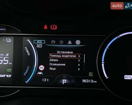 Чорний Кіа Niro, об'ємом двигуна 0 л та пробігом 96 тис. км за 20600 $, фото 38 на Automoto.ua