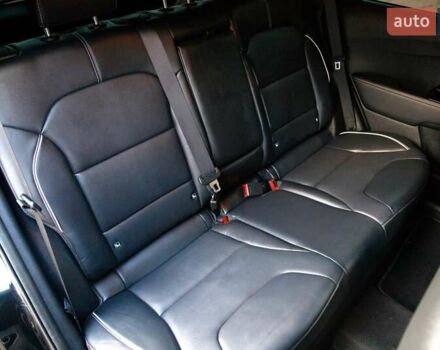 Черный Киа Niro, объемом двигателя 0 л и пробегом 110 тыс. км за 17450 $, фото 63 на Automoto.ua