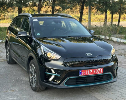 Черный Киа Niro, объемом двигателя 0 л и пробегом 112 тыс. км за 18750 $, фото 5 на Automoto.ua