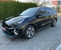 Чорний Кіа Niro, об'ємом двигуна 0 л та пробігом 112 тис. км за 20499 $, фото 15 на Automoto.ua