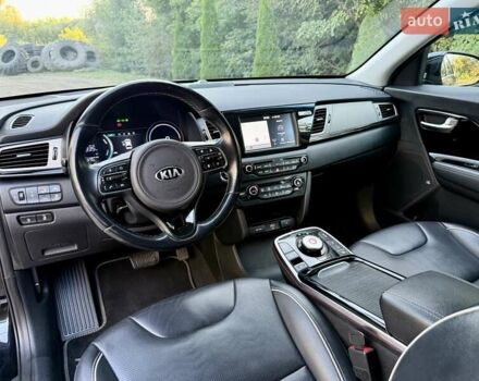 Киа Niro 2020 в Бердичеве на Automoto.ua Черный Киа Niro, объемом двигателя 0 л и пробегом 128 тыс. км за 16700 $, фото 48 на Automoto.ua
