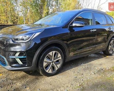 Киа Niro 2020 в Радомышле на Automoto.ua Черный Киа Niro, объемом двигателя 0 л и пробегом 139 тыс. км за 19600 $, фото 2 на Automoto.ua