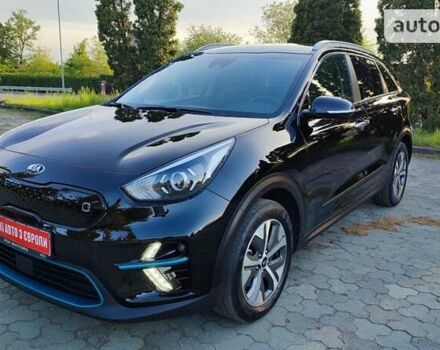 Чорний Кіа Niro, об'ємом двигуна 0 л та пробігом 83 тис. км за 19799 $, фото 11 на Automoto.ua