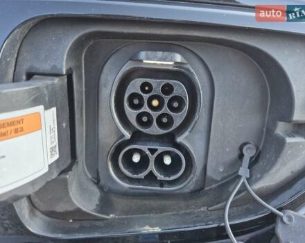 Черный Киа Niro, объемом двигателя 0 л и пробегом 132 тыс. км за 19449 $, фото 9 на Automoto.ua