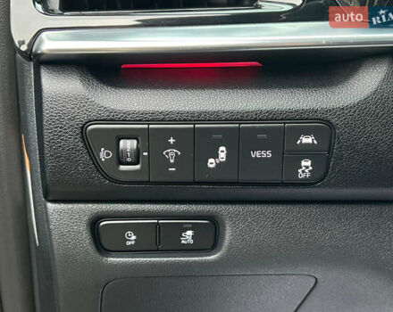 Черный Киа Niro, объемом двигателя 0 л и пробегом 140 тыс. км за 21500 $, фото 20 на Automoto.ua