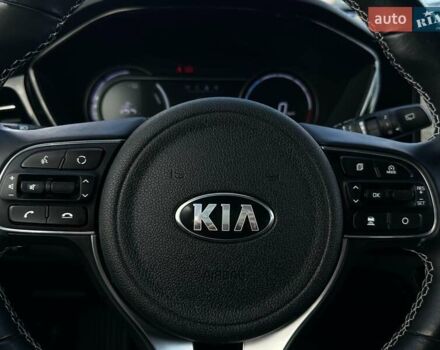 Киа Niro 2020 в Львове на Automoto.ua Черный Киа Niro, объемом двигателя 0 л и пробегом 80 тыс. км за 22400 $, фото 8 на Automoto.ua