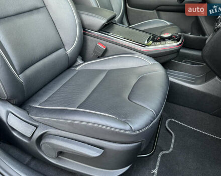Черный Киа Niro, объемом двигателя 0 л и пробегом 50 тыс. км за 23499 $, фото 76 на Automoto.ua