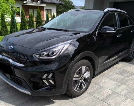 Киа Niro 2020 в Киеве на Automoto.ua Черный Киа Niro, объемом двигателя 1.6 л и пробегом 83 тыс. км за 12800 $, фото 1 на Automoto.ua