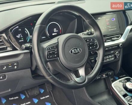 Черный Киа Niro, объемом двигателя 0 л и пробегом 113 тыс. км за 21900 $, фото 17 на Automoto.ua