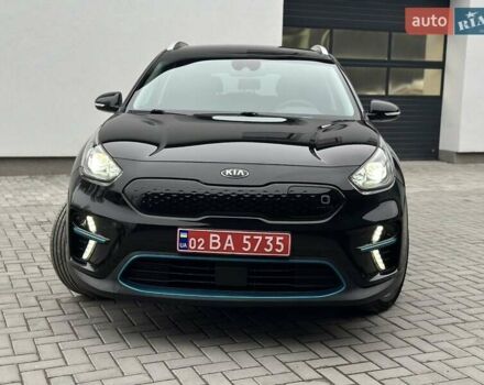 Чорний Кіа Niro, об'ємом двигуна 0 л та пробігом 134 тис. км за 18950 $, фото 3 на Automoto.ua