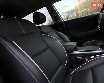 Чорний Кіа Niro, об'ємом двигуна 0 л та пробігом 29 тис. км за 20999 $, фото 60 на Automoto.ua