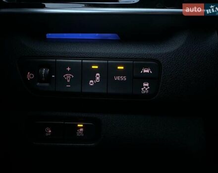 Чорний Кіа Niro, об'ємом двигуна 0 л та пробігом 35 тис. км за 24400 $, фото 8 на Automoto.ua