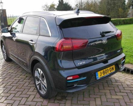 Черный Киа Niro, объемом двигателя 0 л и пробегом 104 тыс. км за 20775 $, фото 2 на Automoto.ua