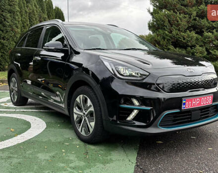 Чорний Кіа Niro, об'ємом двигуна 0 л та пробігом 110 тис. км за 19500 $, фото 21 на Automoto.ua