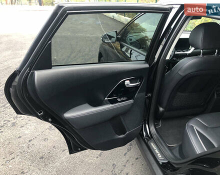 Киа Niro 2020 в Киеве на Automoto.ua Черный Киа Niro, объемом двигателя 0 л и пробегом 67 тыс. км за 21999 $, фото 28 на Automoto.ua