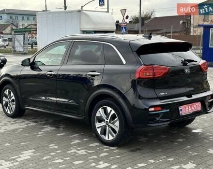 Чорний Кіа Niro, об'ємом двигуна 0 л та пробігом 148 тис. км за 18600 $, фото 6 на Automoto.ua