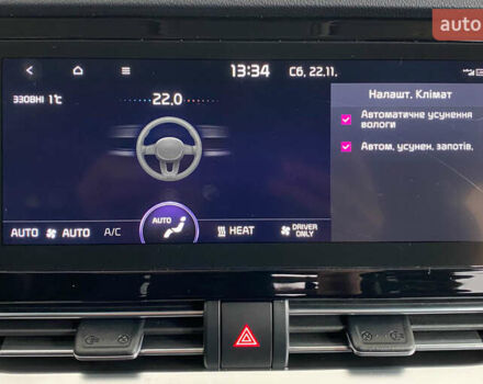 Чорний Кіа Niro, об'ємом двигуна 0 л та пробігом 70 тис. км за 22350 $, фото 37 на Automoto.ua