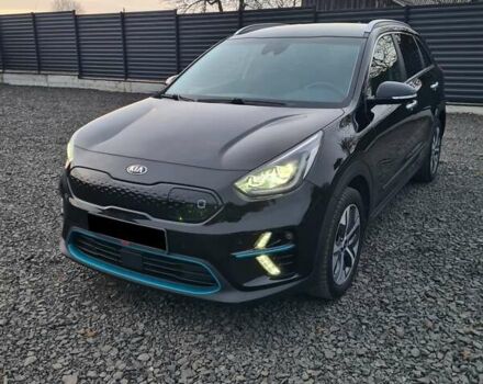 Черный Киа Niro, объемом двигателя 0 л и пробегом 114 тыс. км за 19999 $, фото 8 на Automoto.ua