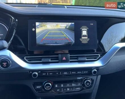 Чорний Кіа Niro, об'ємом двигуна 0 л та пробігом 112 тис. км за 20499 $, фото 46 на Automoto.ua