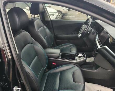 Чорний Кіа Niro, об'ємом двигуна 0 л та пробігом 146 тис. км за 18900 $, фото 14 на Automoto.ua