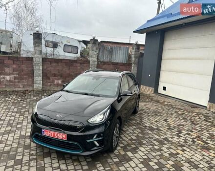 Чорний Кіа Niro, об'ємом двигуна 0 л та пробігом 104 тис. км за 20923 $, фото 2 на Automoto.ua
