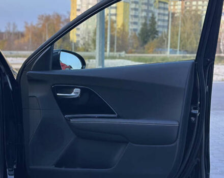 Чорний Кіа Niro, об'ємом двигуна 0 л та пробігом 98 тис. км за 19400 $, фото 34 на Automoto.ua