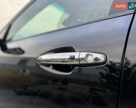 Черный Киа Niro, объемом двигателя 0 л и пробегом 103 тыс. км за 20700 $, фото 10 на Automoto.ua