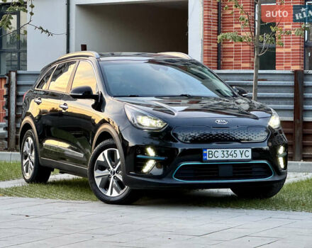 Киа Niro 2020 в Самборе на Automoto.ua Черный Киа Niro, объемом двигателя 0 л и пробегом 78 тыс. км за 21499 $, фото 6 на Automoto.ua